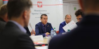 Posiedzenie Społecznej Rady Sportu poprowadził minister Witold Bańka