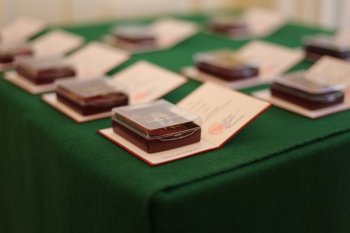 Minister wręczył odznaki „Za Zasługi dla Sportu” członkom Salezjańskiej Organizacji Sportowej Rzeczypospolitej Polskiej