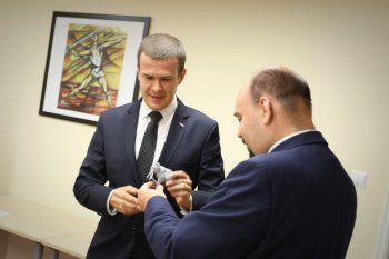 Minister Witold Bańka spotkał się z brązowymi medalistami Drużynowych Mistrzostw Świata w Szachach