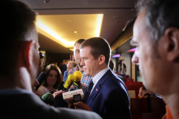 3 lipca br. na stadionie PGE Narodowym odbyła się konferencja inaugurująca działalność Polskiej Agencji Antydopingowej. W spotkaniu z przedstawicielami mediów udział wzięli:  Minister Sportu i Turystyki Witold Bańka, p.o. dyrektora POLADA Michał Rynkowski, zastępca dyrektora Biura Ministra, koordynator ds. walki z dopingiem MSiT Rafał Piechota.