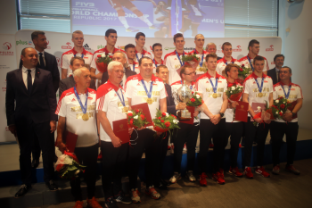 3 lipca 2017 roku w siedzibie PKOl odbyło się uroczyste powitanie młodych Mistrzów. W uroczystości wziął udział minister Witold Bańka, który pogratulował zawodnikom sukcesu.