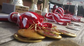 zdjęcie przedstawiające medale sportowe