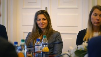 Zdjęcie ze spotkania z medalistami Mistrzostw Świata Seniorów w wioślarstwie