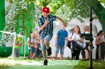 Dzień Dziecka w ogrodach Kancelarii Prezesa Rady Ministrów

Fot. Michał Szypliński