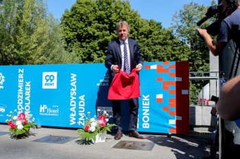 "Aleja Gwiazd Piłki Nożnej” na PGE Narodowym

Fot. PGE Narodowy