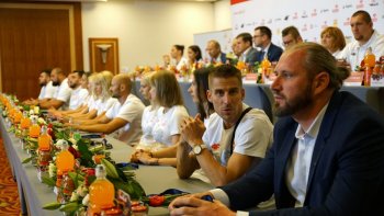 Powitanie_polskich_lekkoatletow_-_uczestnikow_ME_Berlin_2018_Kadr_grupowy