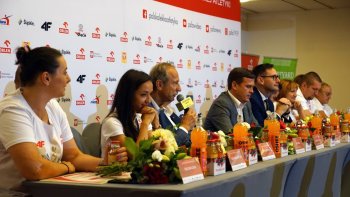 Powitanie_polskich_lekkoatletow_-_uczestnikow_ME_Berlin_2018_Minister_Jan_Widera_przemawia