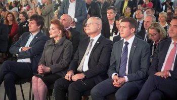 Minister Witold Bańka podczas World Travel Show 2018.