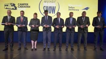 Minister Witold Bańka podczas World Travel Show 2018.