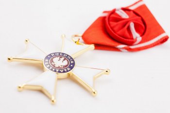 Krzyż Oficerski OOP