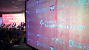 Panel dyskusyjny dotyczący kształcenia kadr na potrzeby sportu.