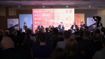 Panel dyskusyjny dotyczący kształcenia kadr na potrzeby sportu.