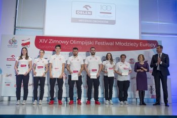 młodzi sportowcy na spotkaniu w Polskim Komitecie Olimpijskim