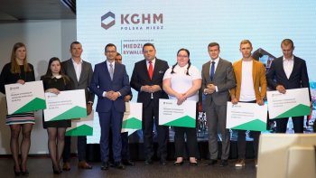 Zdjęcie grupowe - uczestnicy konferencji.