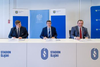 Podpisanie umowy odbyło się na Stadionie Śląskim w Chorzowie.