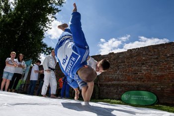 „Narodowy Dzień Dziecka” w ogrodach KPRM