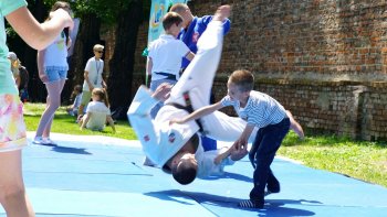 „Narodowy Dzień Dziecka” w ogrodach KPRM
