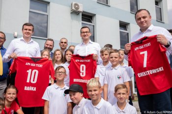 Wizyta Premiera RP Mateusza Morawieckiego oraz Ministra Sportu i Turystyki Witolda Bańki w Tychach i Zabrzu.
Fot. Adam Guz/KPRM