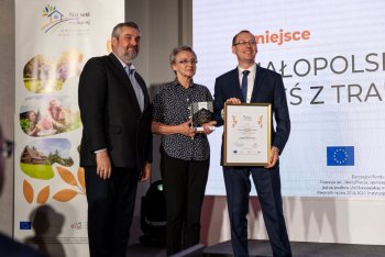 „Na wsi najlepiej - 12 dobrych praktyk w turystyce wiejskiej” - wręczenie nagród.
Fot. POT