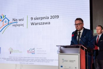 „Na wsi najlepiej - 12 dobrych praktyk w turystyce wiejskiej” - wręczenie nagród.
Fot. POT