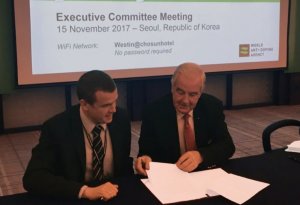 Minister of Sport and Tourism Witold Bańka and Sir Craig Reedie are signing the agreement to hold the World Conference on Doping in Sport in Katowice
